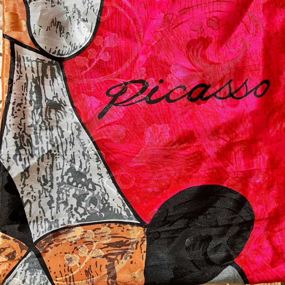 Vintage Silk Art Deco “Femme Assise” Pablo Picasso scarf wrap 34X34
